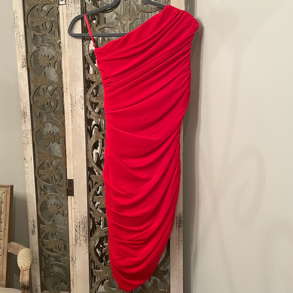 ELLIATT red one-shoulder cocktail dress